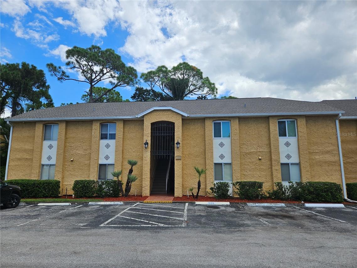 1737 Parakeet Way #2, Sarasota, FL 34232