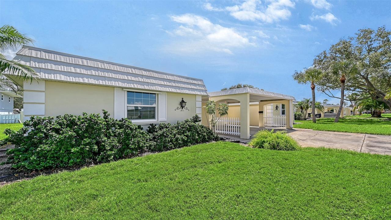 5911 Tidewood Ave. #3, Sarasota, FL 34231