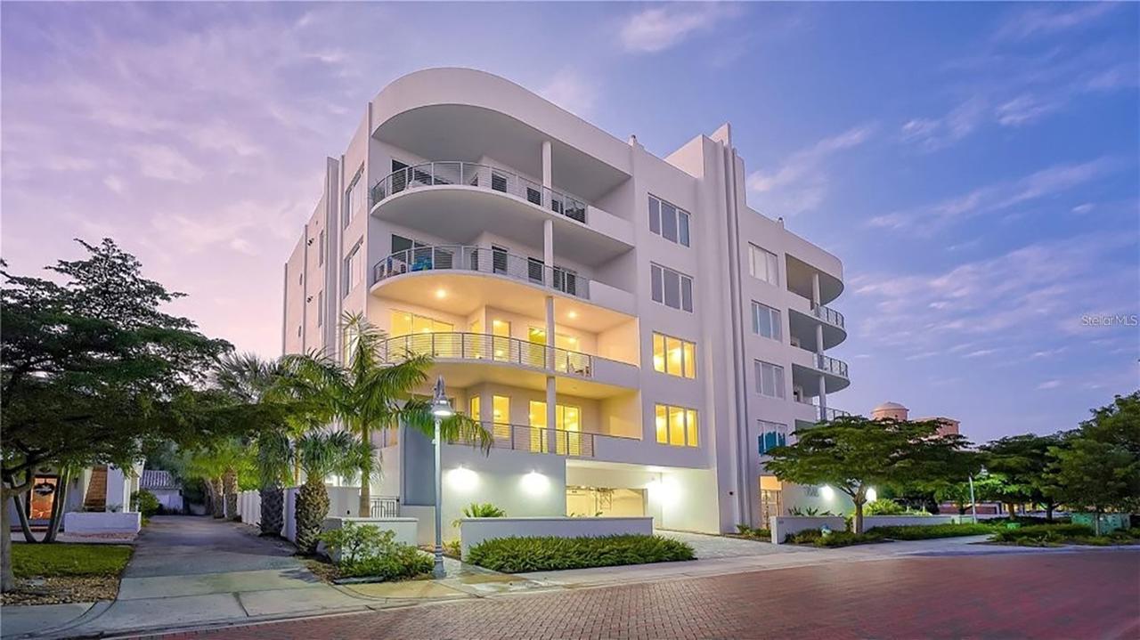 609 Golden Gate Point #301, Sarasota, FL 34236