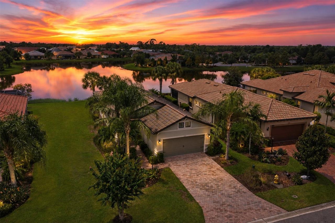 17523 Hampton Falls Ter., Bradenton, FL 34202