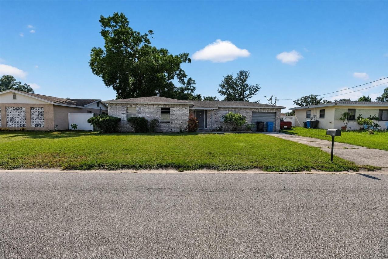 7318 Kingsbury Cir., Tampa, FL 33610