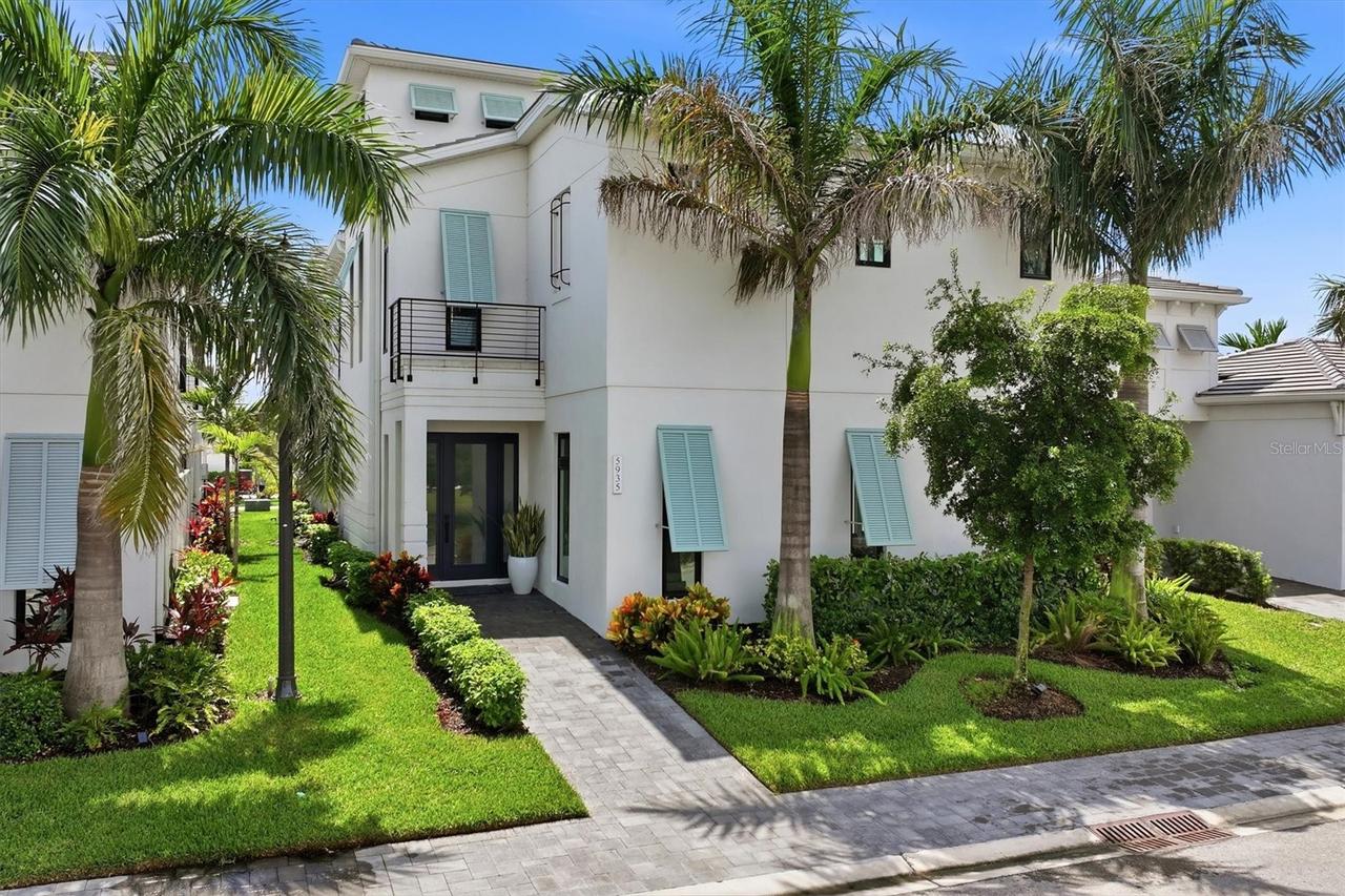 5935 Redbay Blvd., Bradenton, FL 34210