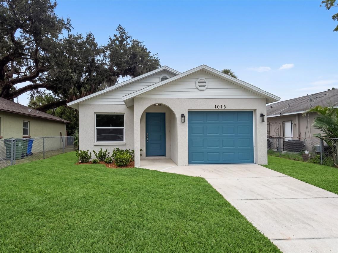 1013 6th St., Bradenton, FL 34208