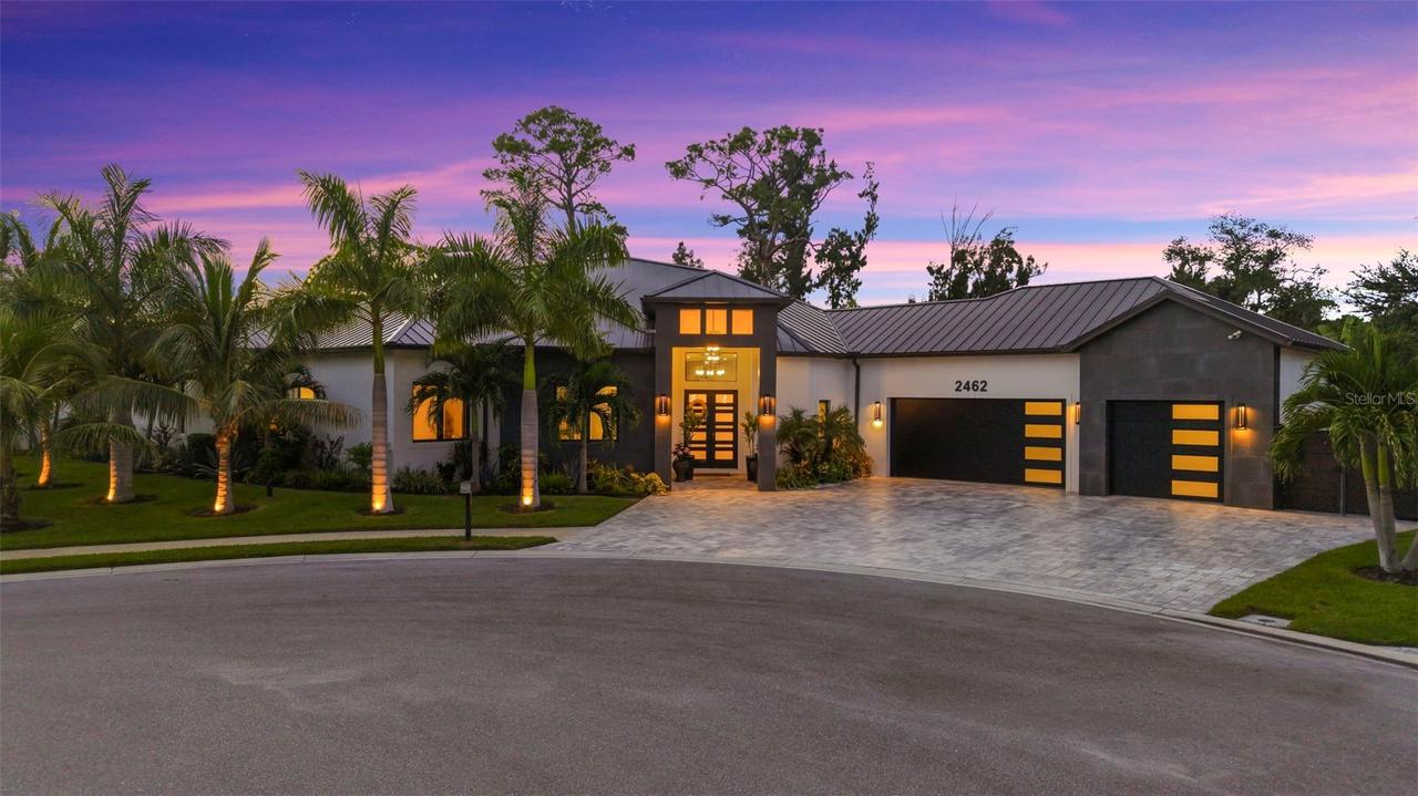 2462 Missara Ln., Sarasota, FL 34231