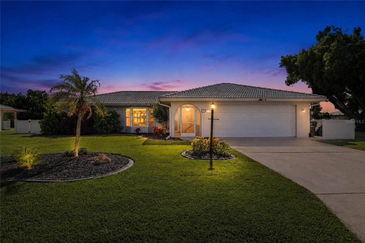 302 Degas Dr., Nokomis, FL 34275