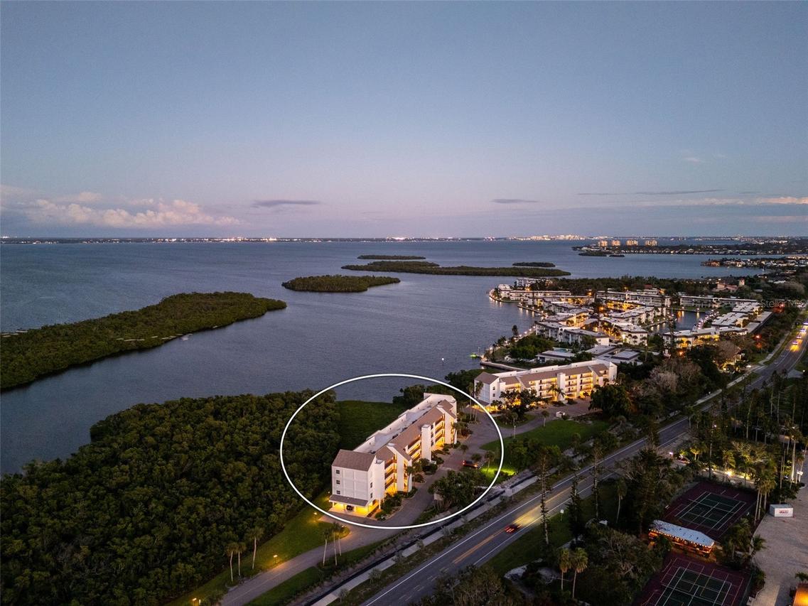 4540 Gulf Of Mexico Dr. #204, Longboat Key, FL 34228