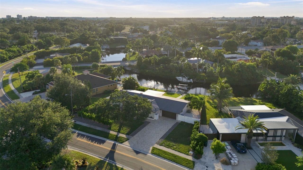 2303 Constitution Blvd., Sarasota, FL 34231