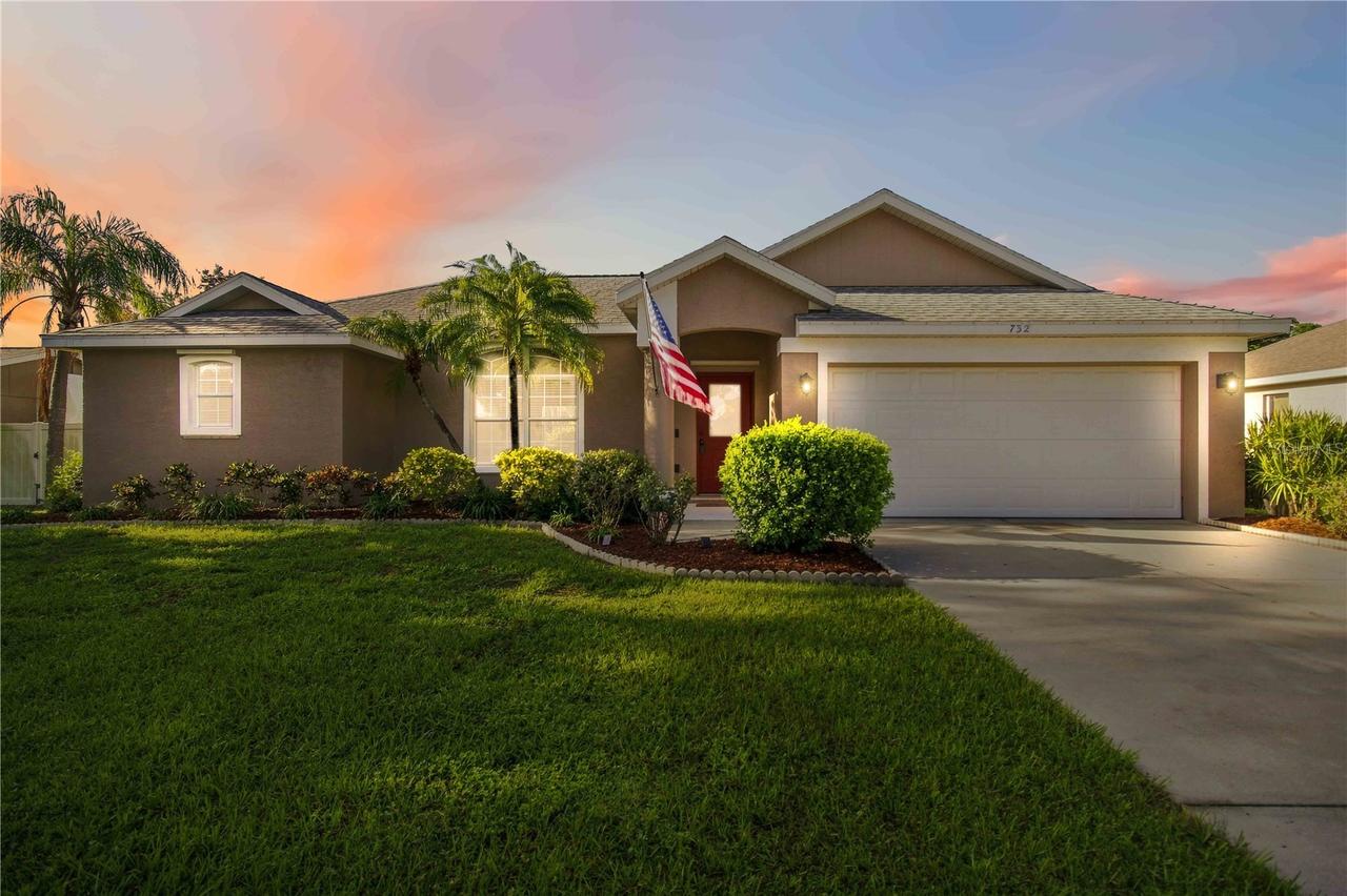 732 Plum Tree Ln., Sarasota, FL 34243