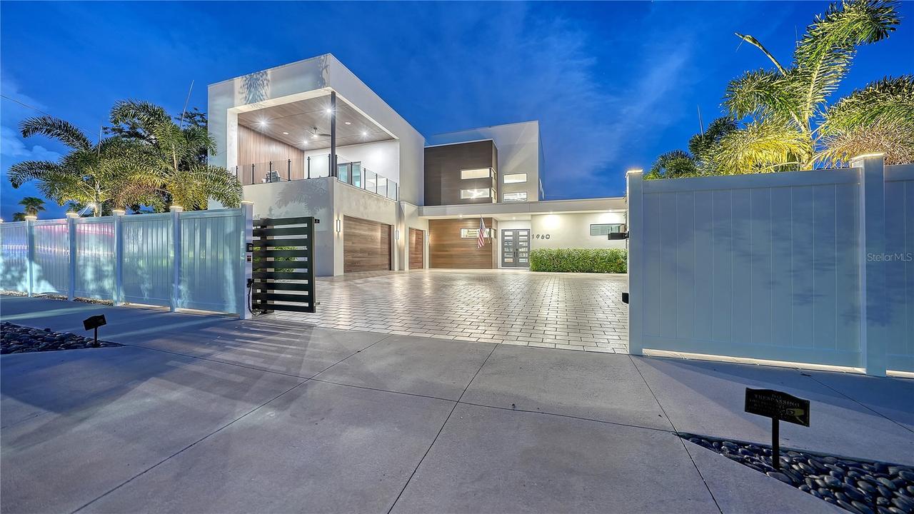 1960 Boyce St., Sarasota, FL 34239