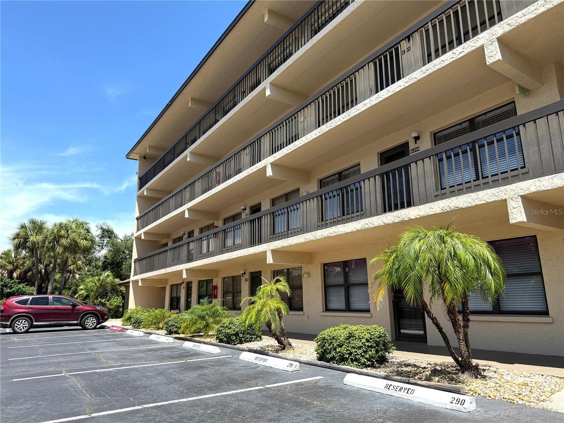 625 30th Ave. #G109, Bradenton, FL 34205
