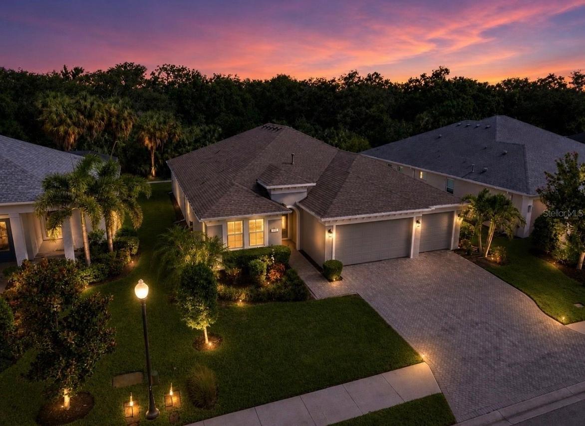 311 Chantilly Tr., Bradenton, FL 34212