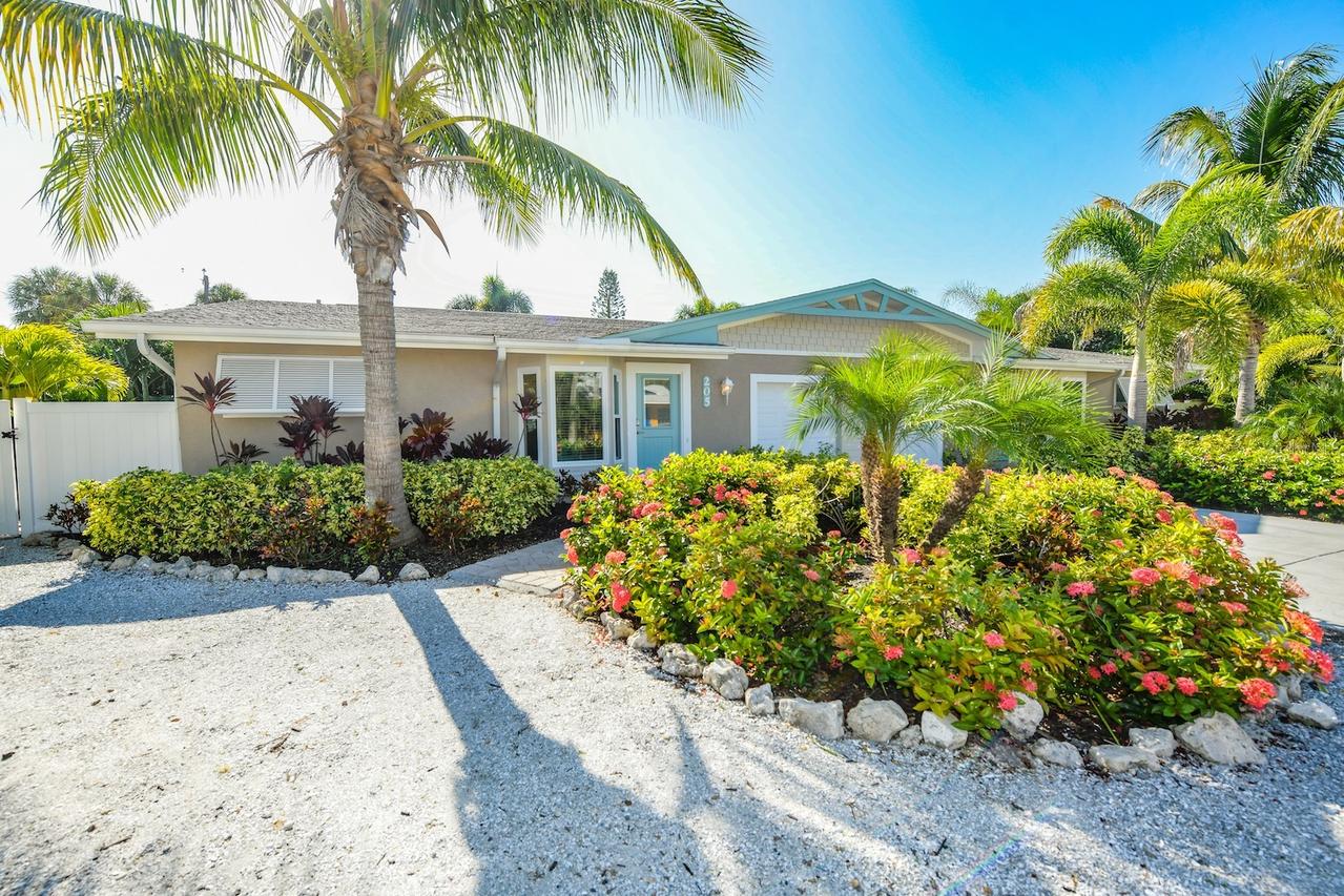 205 82nd St., Holmes Beach, FL 34217