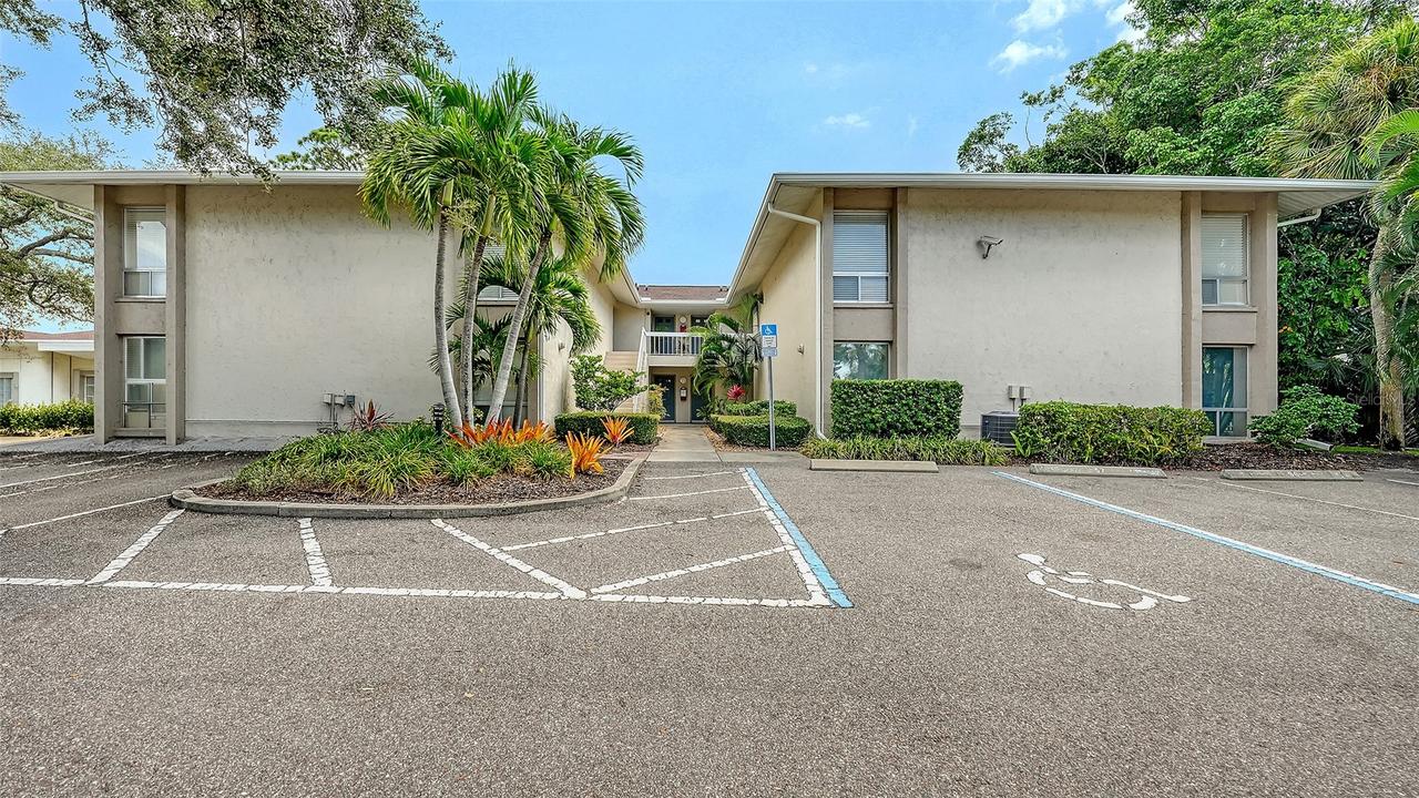 2121 Wood St. #A103, Sarasota, FL 34237