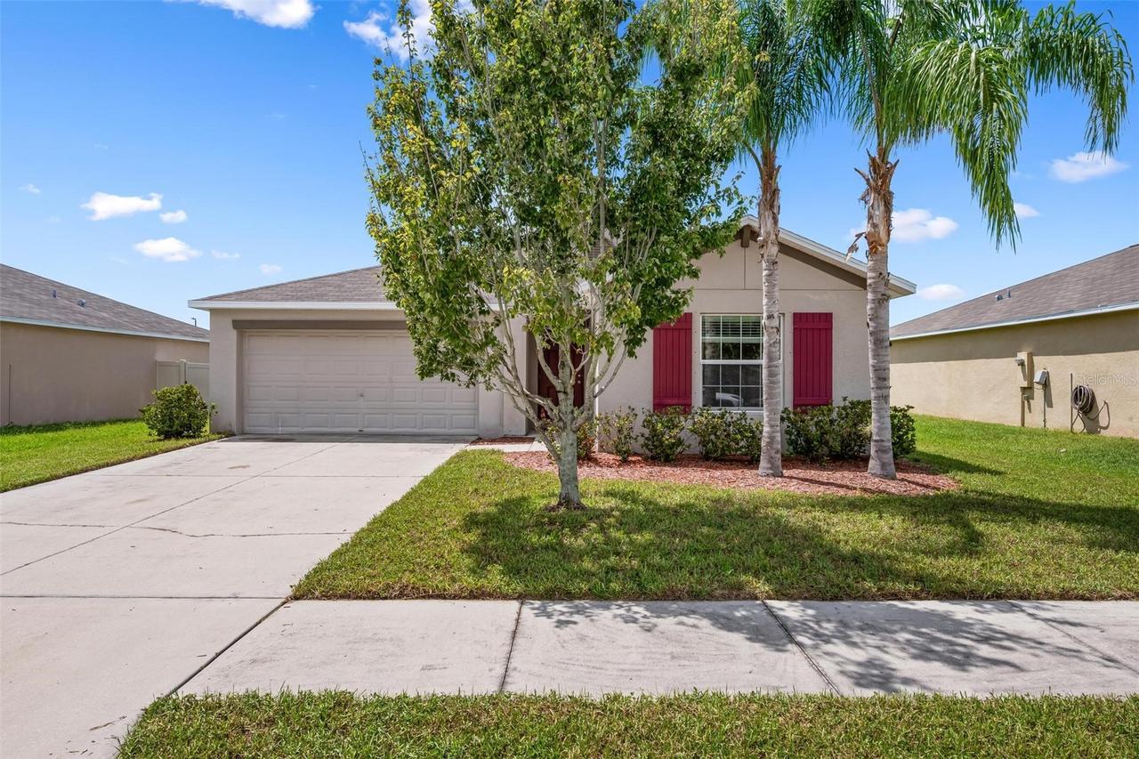 304 Cascade Bend Dr., Ruskin, FL 33570