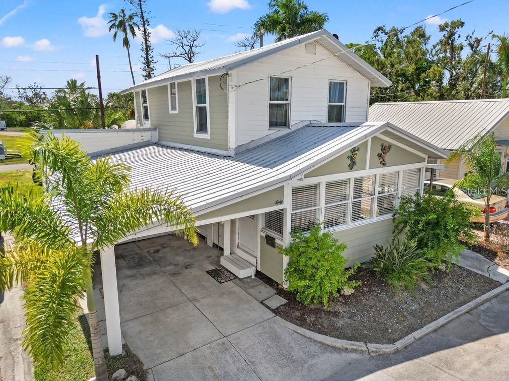 60 Braden Castle Dr., Bradenton, FL 34208