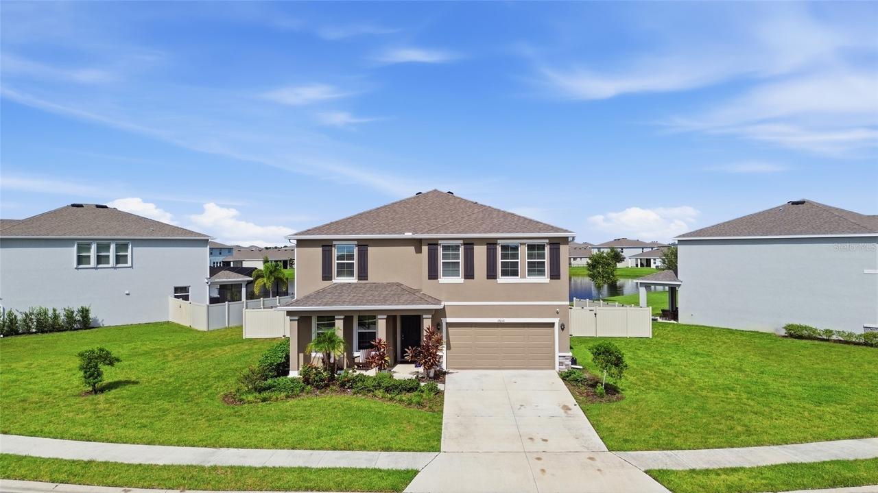 17656 Cantarina Cove, Bradenton, FL 34211