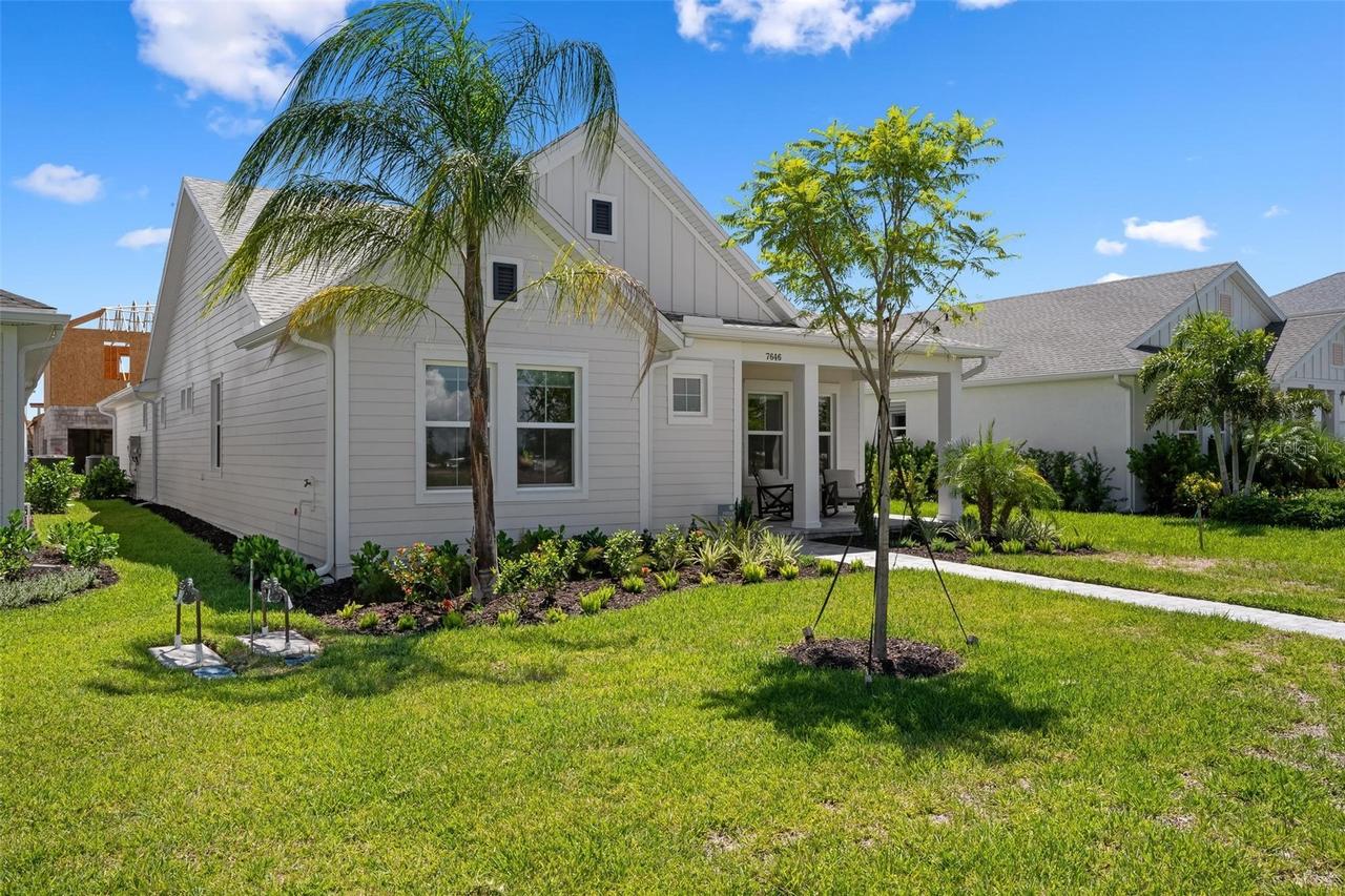 7646 Seaflower Pkwy., Bradenton, FL 34210