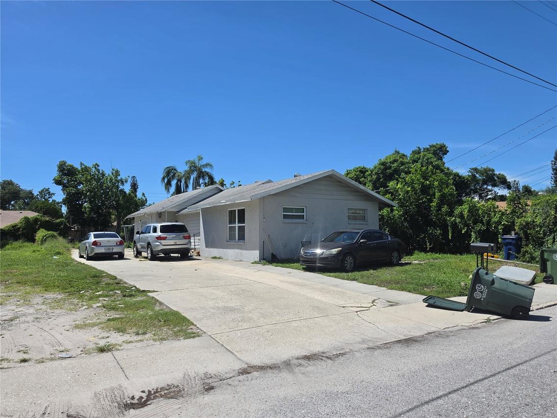 1222 17th St., Bradenton, FL 34205