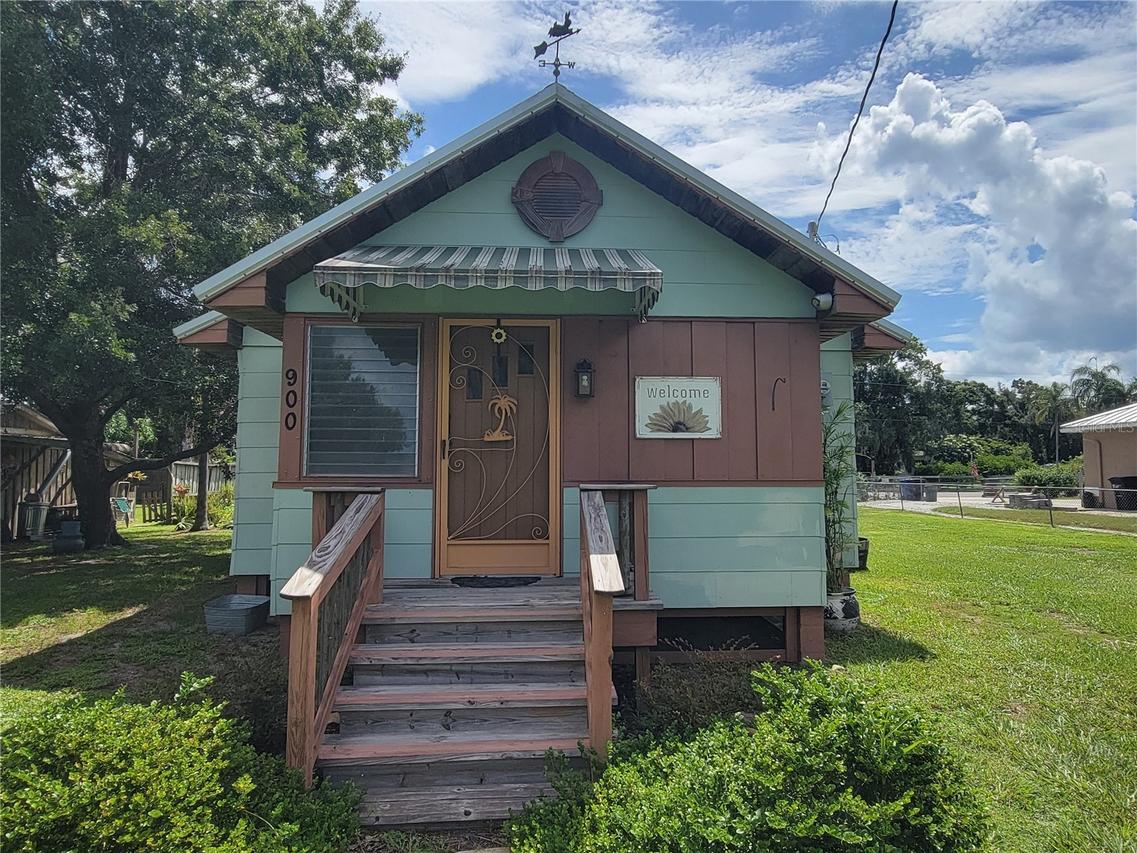 900 Bokhara Pl., Sarasota, FL 34232