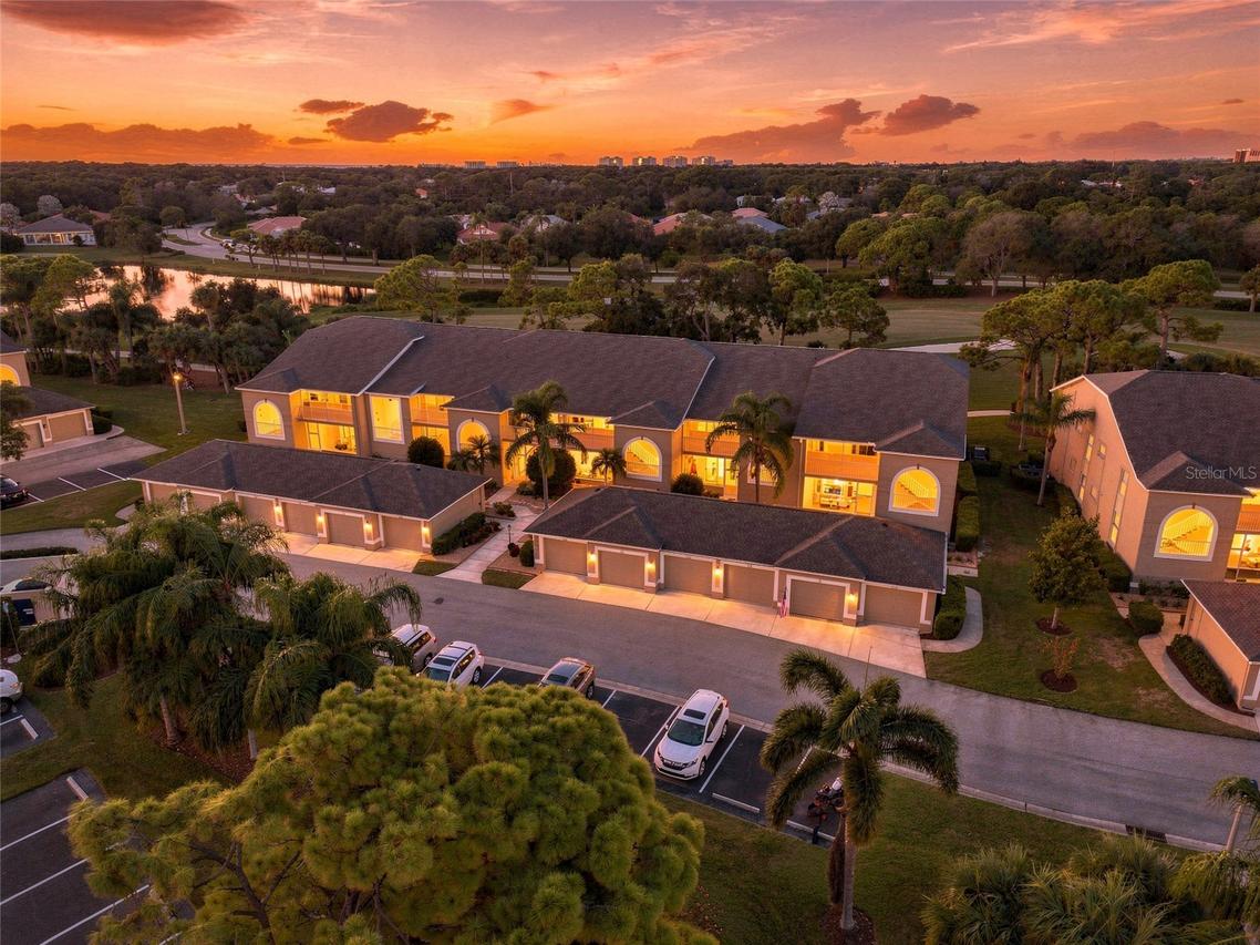 9570 High Gate Dr. #1715, Sarasota, FL 34238
