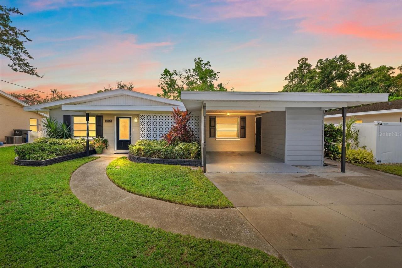 5507 Harbor Rd., Bradenton, FL 34209