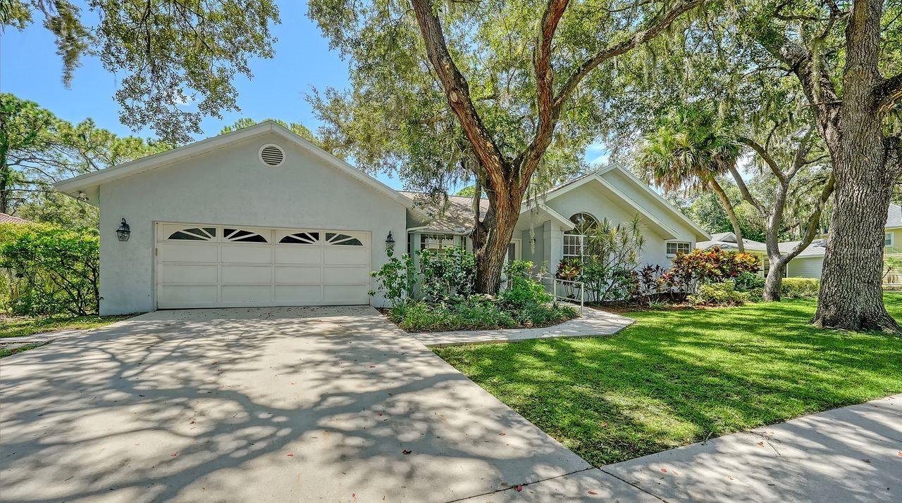 4481 Oak View Dr., Sarasota, FL 34232