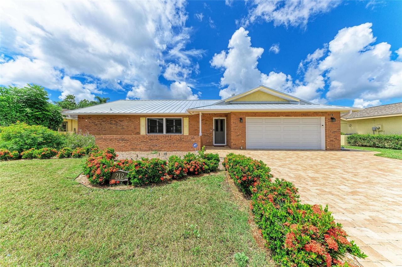 212 68th St., Bradenton, FL 34209