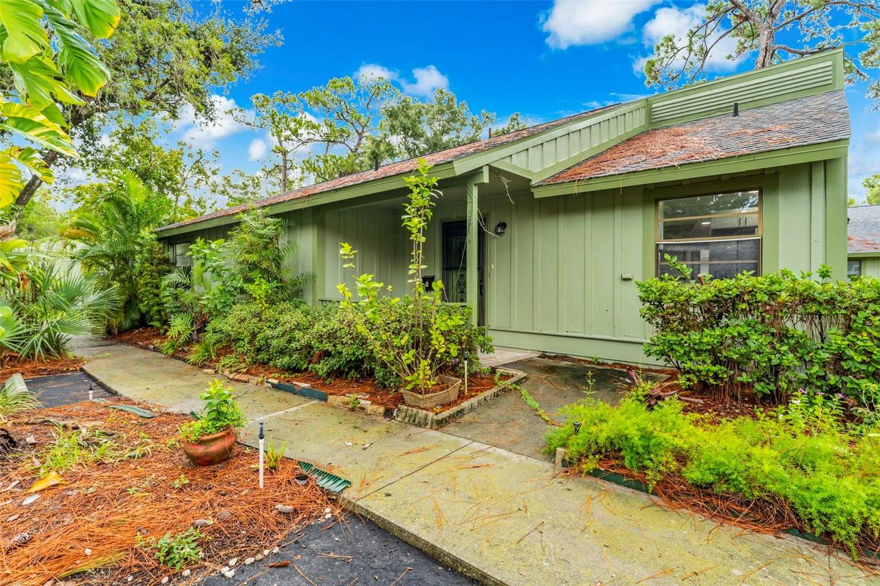 5014 Barrington Cir. #2102, Sarasota, FL 34234