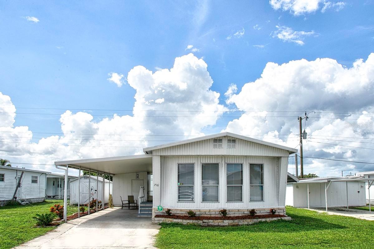 716 50th Ave., Bradenton, FL 34207