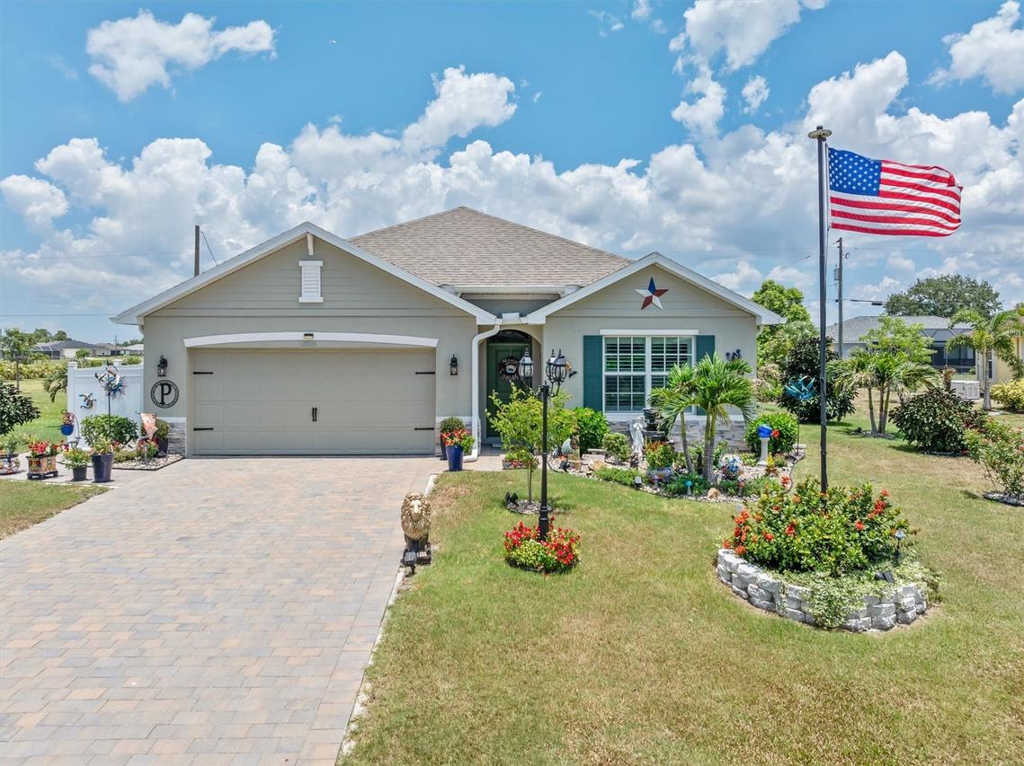 25266 Estrada Cir., Punta Gorda, FL 33955