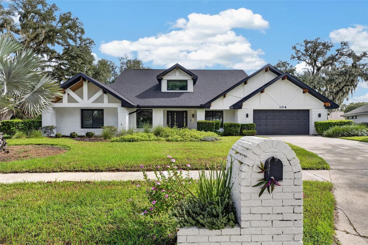 104 Barrington Dr., Brandon, FL 33511