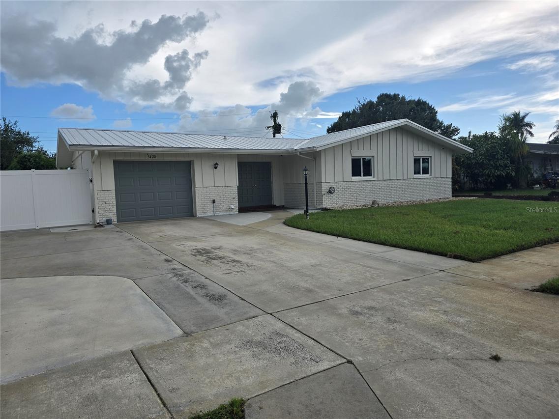 5420 Starwood Pl., Sarasota, FL 34232