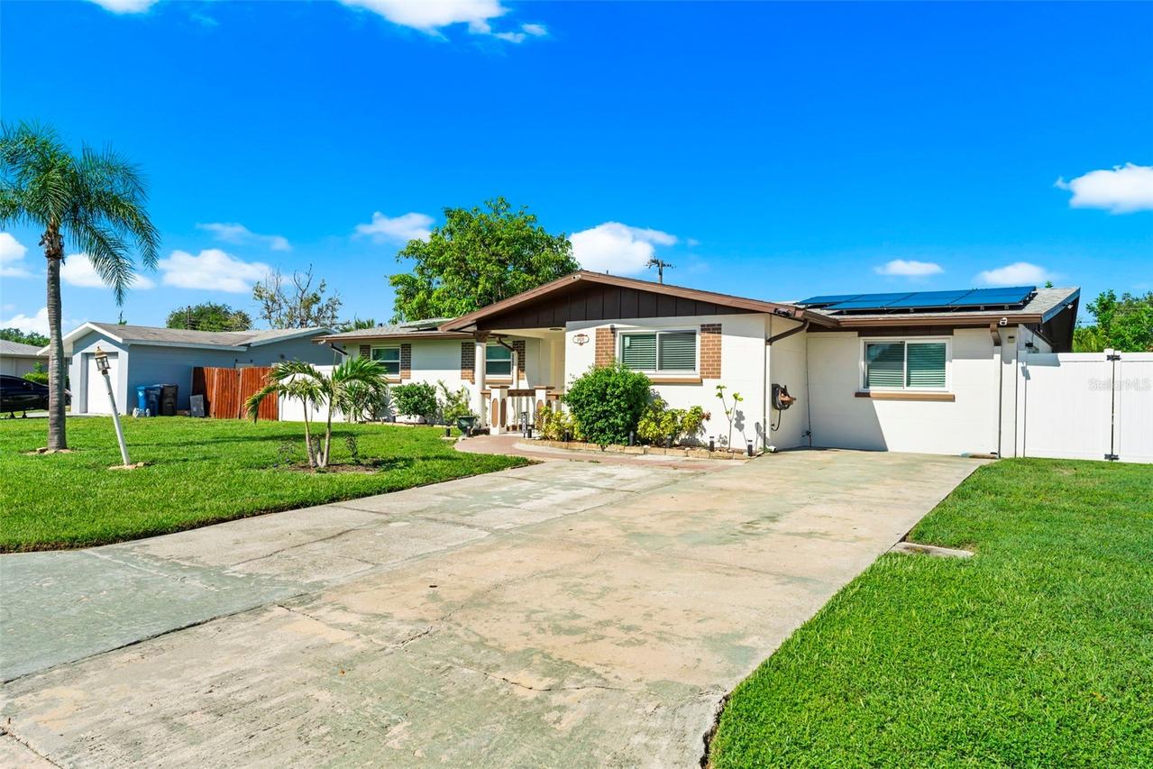4428 W 56th St., Bradenton, FL 34210