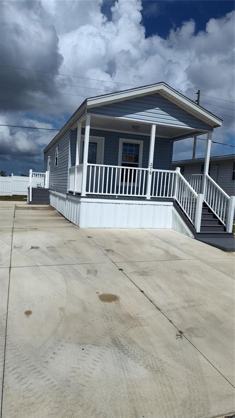10354 Smooth Water Dr. #278, Hudson, FL 34667