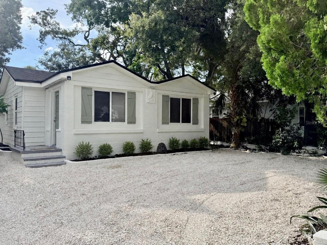 1617 43rd St., St Petersburg, FL 33711