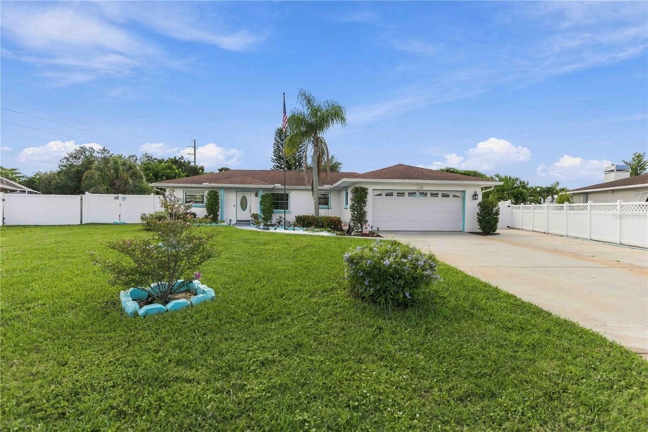 7221 8th Avenue Loop, Bradenton, FL 34209