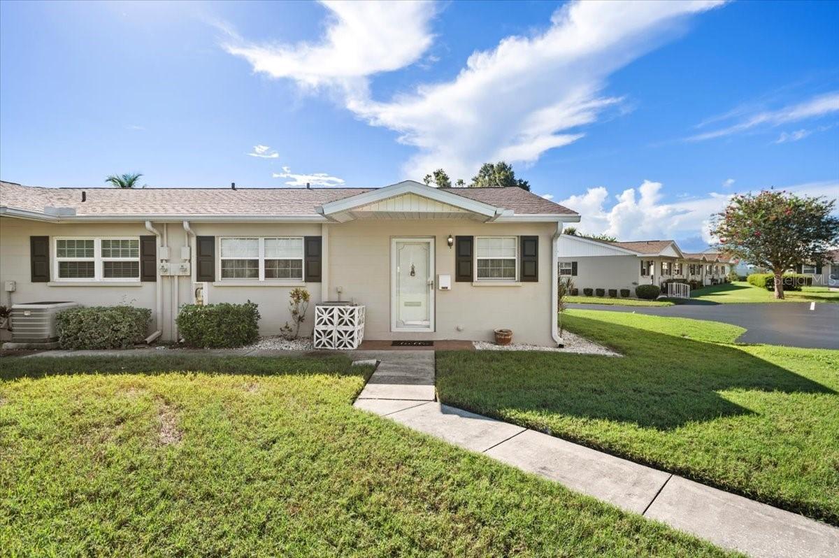 2753 Golf Course Dr. #104, Sarasota, FL 34234