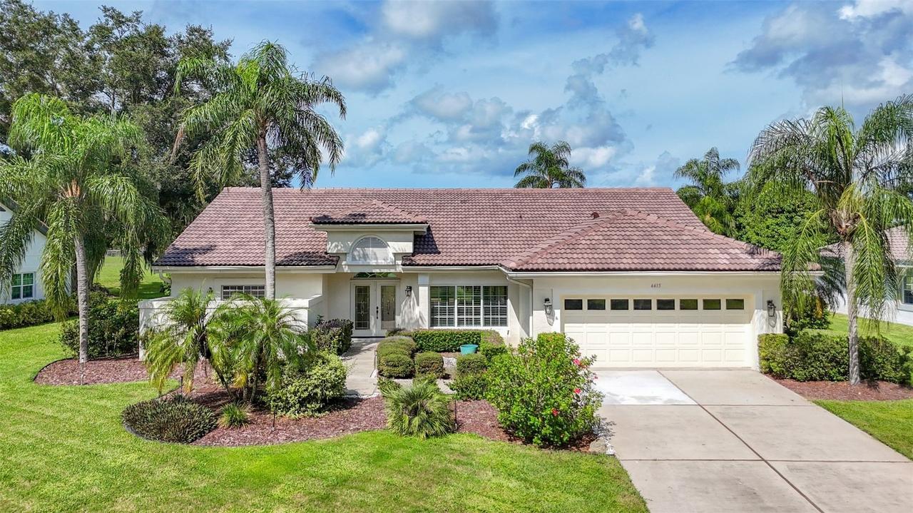 4415 Highland Oaks Cir., Sarasota, FL 34235