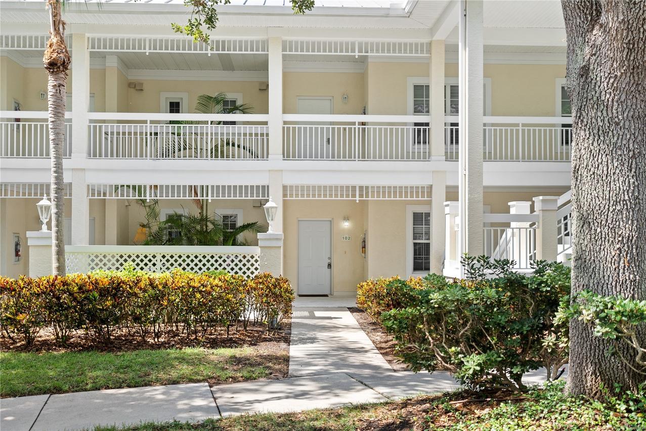 3702 54th Dr. #102, Bradenton, FL 34210
