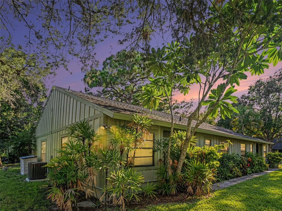 5031 Barrington Cir. #601, Sarasota, FL 34234