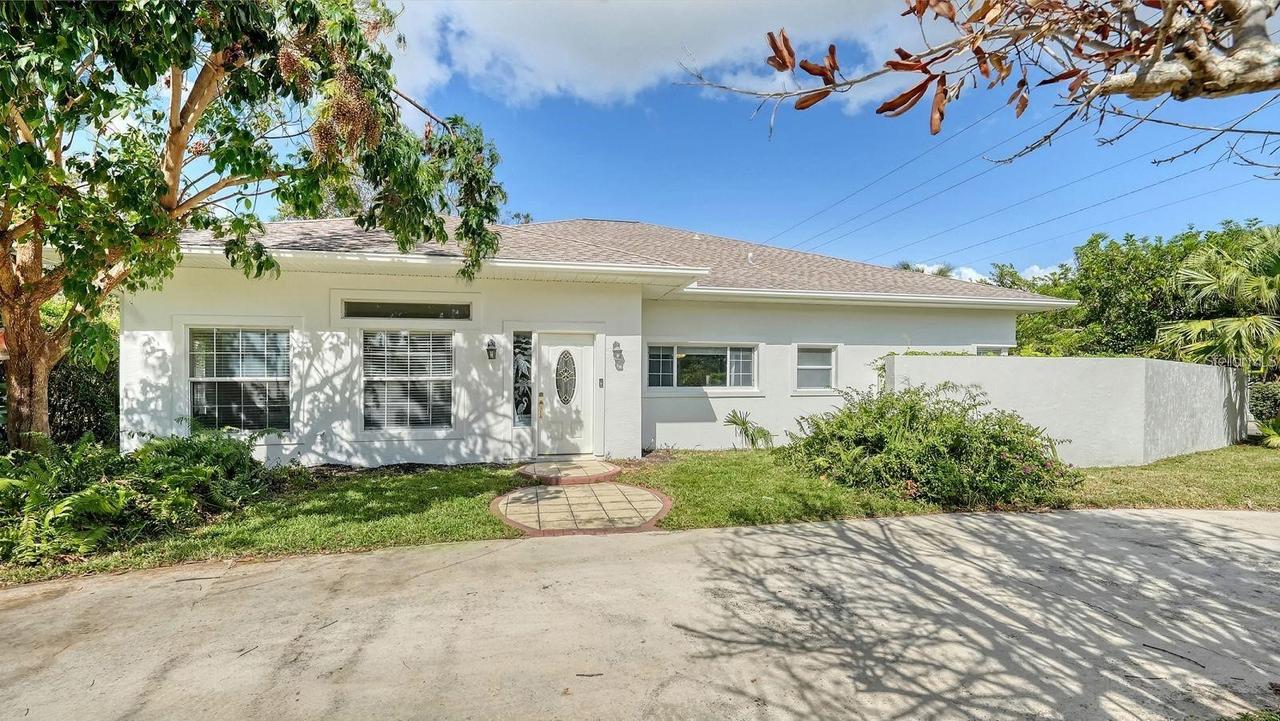 1789 Loma Linda St., Sarasota, FL 34239