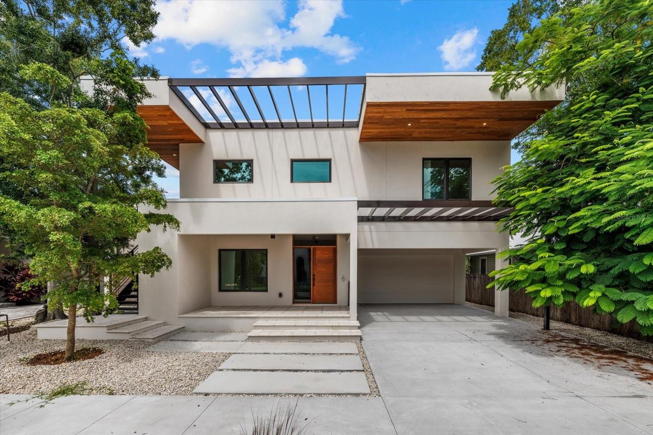 1675 5th St., Sarasota, FL 34236