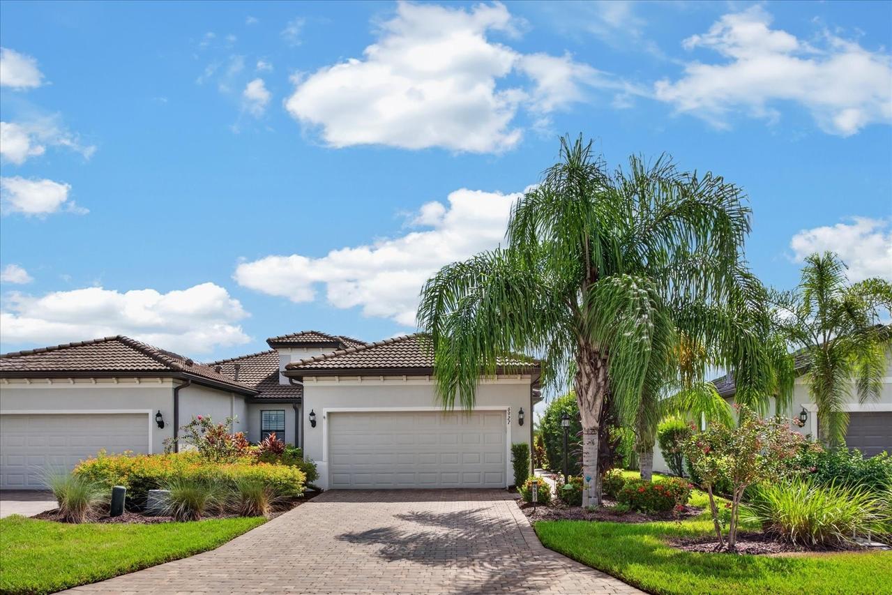 6927 Holbrook Cove, Lakewood Ranch, FL 34202