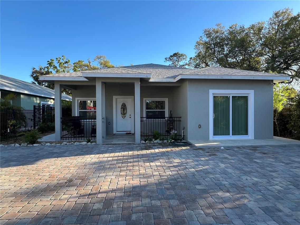 1534 25th St., Sarasota, FL 34234