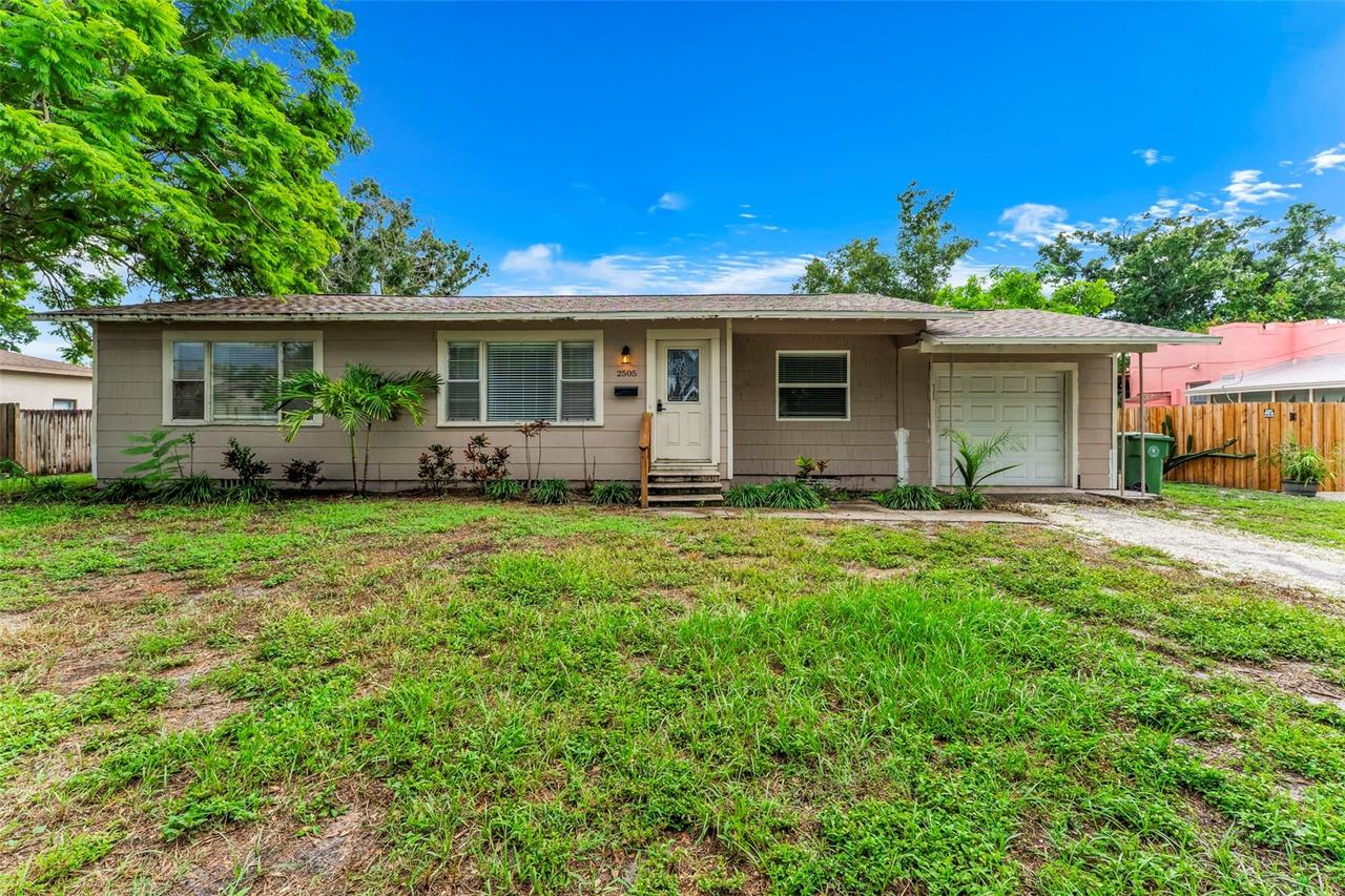 2505 13th Ave., Bradenton, FL 34205