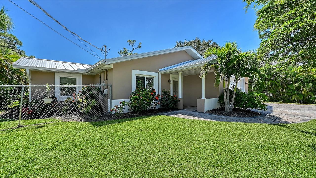 305 Hills Rd., Nokomis, FL 34275