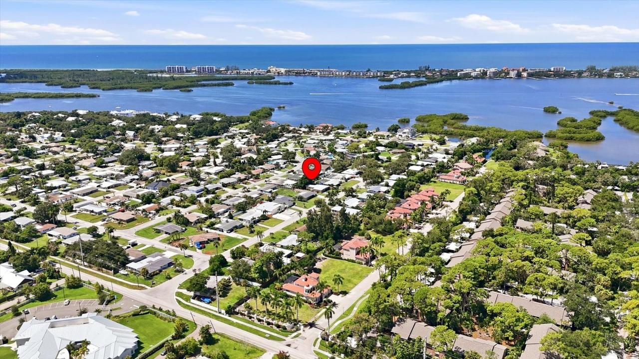 1706 Livingstone St., Sarasota, FL 34231