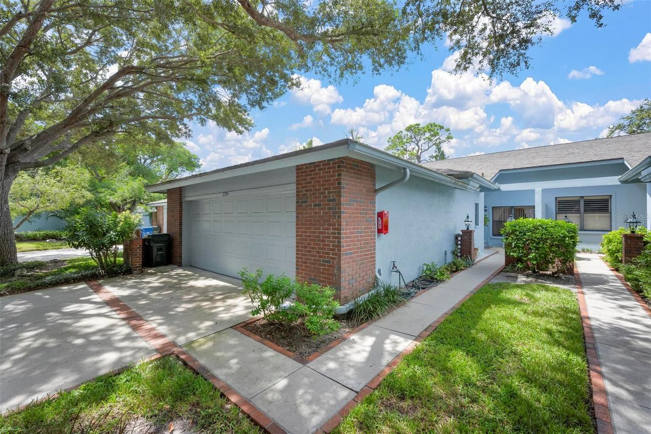 2794 Moss Oak Dr. #2, Sarasota, FL 34231