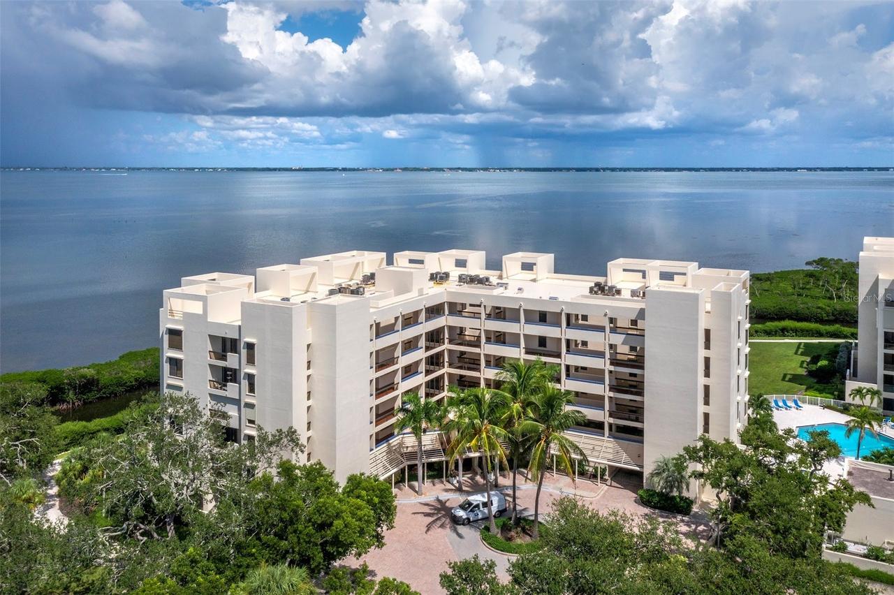 2020 Harbourside Dr. #442, Longboat Key, FL 34228