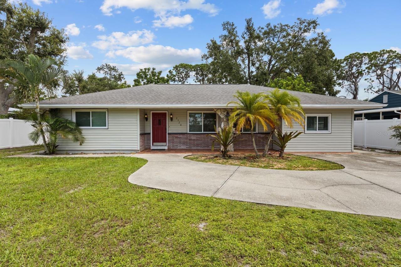 2520 E Milmar Dr., Sarasota, FL 34237